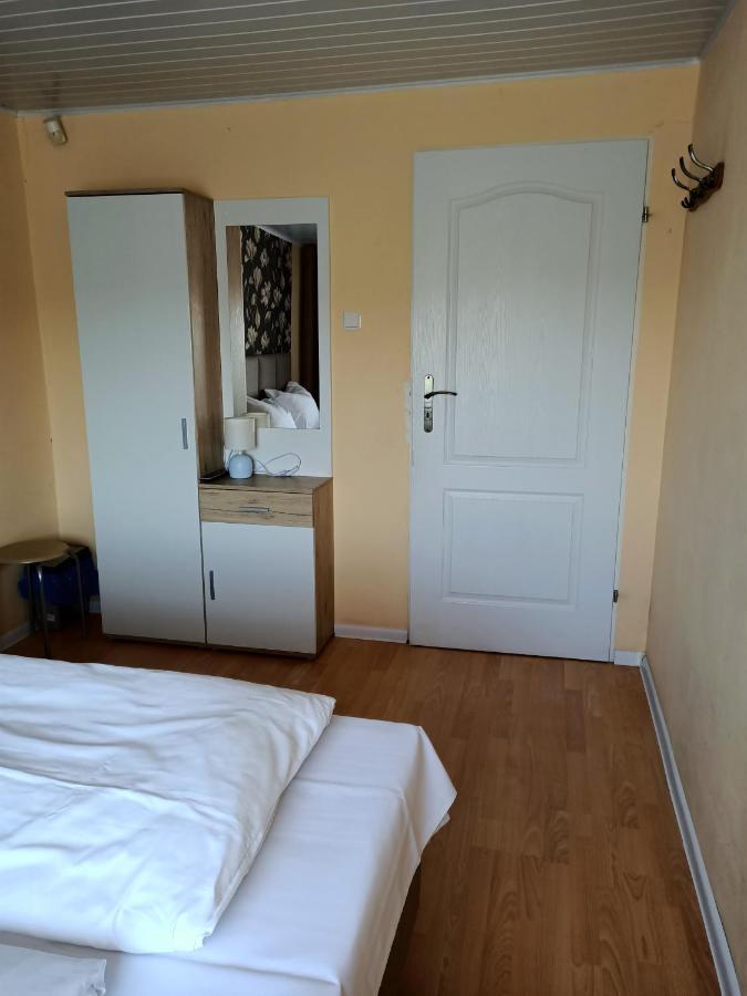 Hostel Zielone Wzgorze Wałbrzych Exteriér fotografie