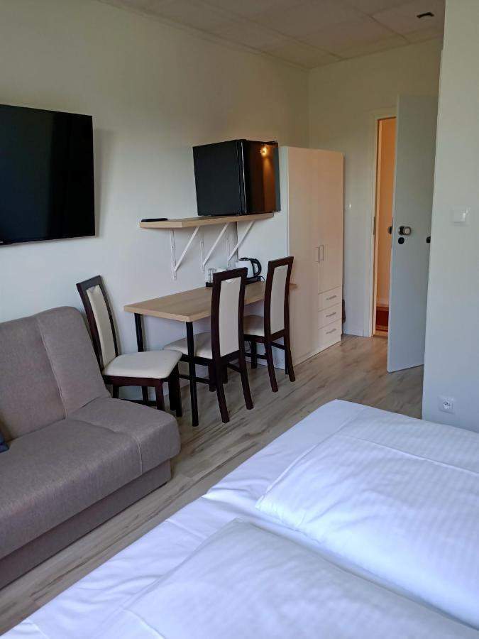 Hostel Zielone Wzgorze Wałbrzych Exteriér fotografie